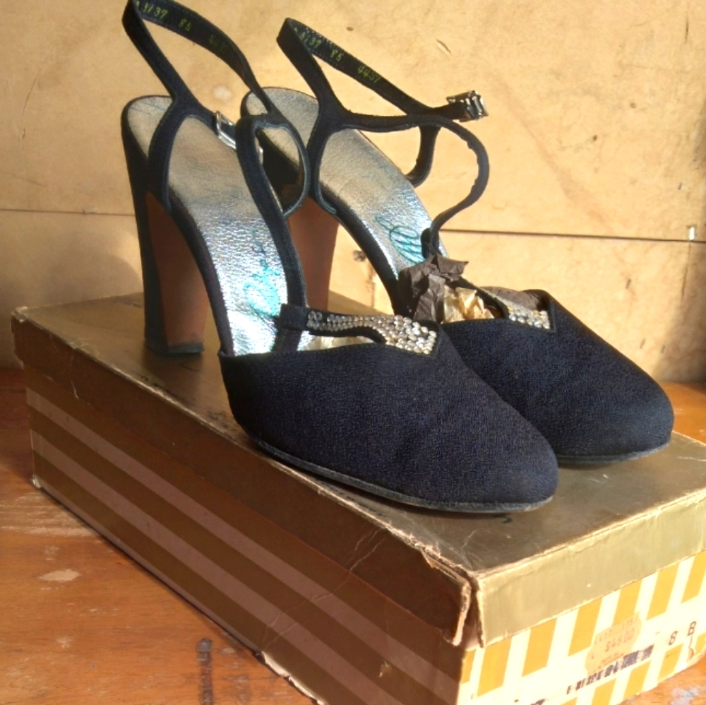 Woman's shoes